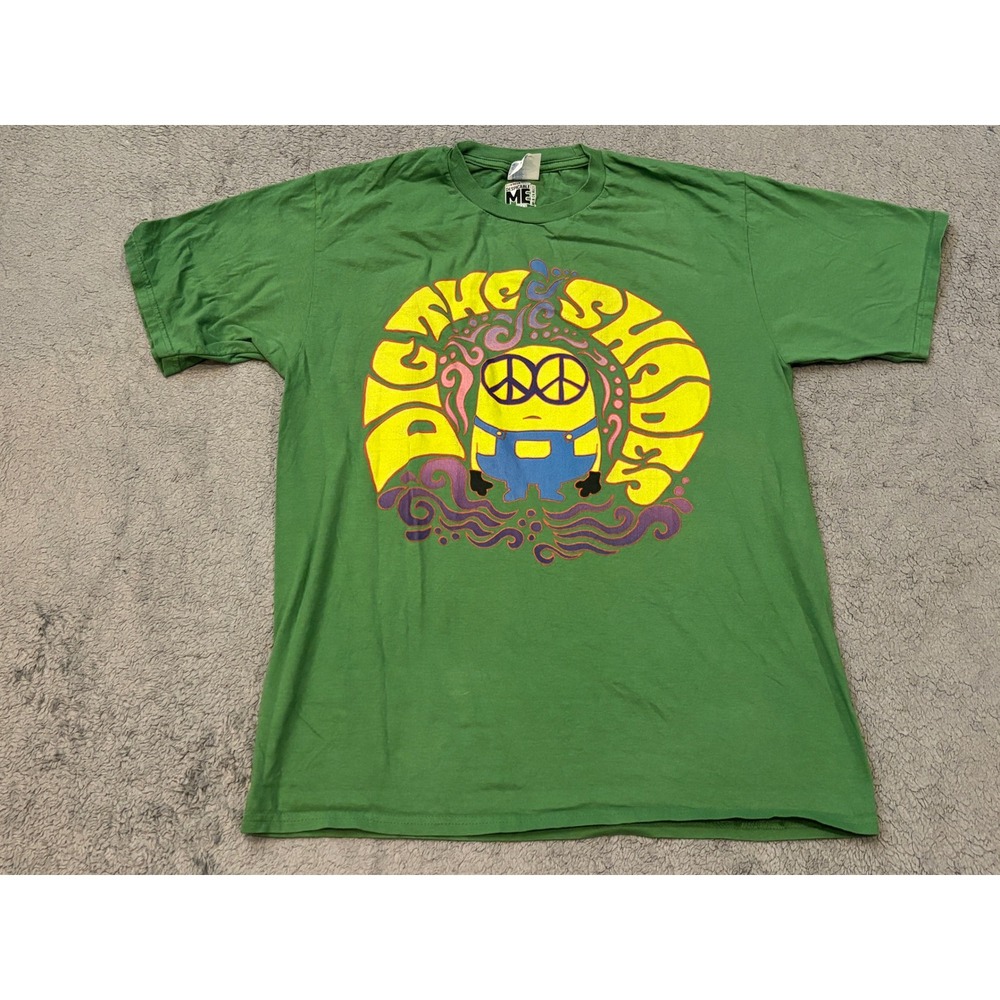 Despicable Me Minion Dig The Shades Green Graphic T-Shirt Mens Medium Retro Tee